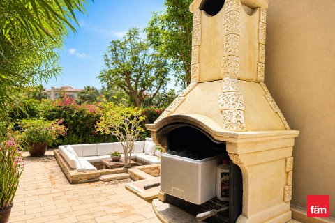 Villa te huur in Jumeirah Islands, Dubai, VAE 4 slaapkamers, 988.2 vr.m., nr 702268 - foto 31