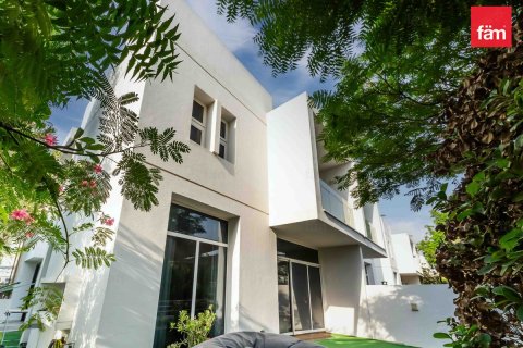 Townhouse sa Dubai, UAE 3 silid-tulugan, 276.3 sq.m. № 645762 - larawan 1