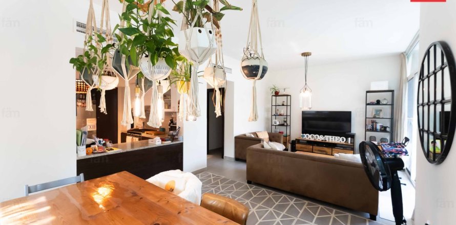 Řadový dům v Dubai, SAE 3 ložnice, 276.3 m² Č.: 645762