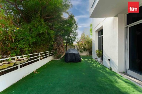Rumah bandar di Dubai, UAE 3 bilik tidur, 276.3 meter persegi № 645762