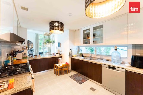 Townhouse sa Dubai, UAE 3 silid-tulugan, 276.3 sq.m. № 645762 - larawan 16