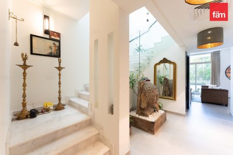 Rijtjeshuis te huur in Dubai, VAE 3 slaapkamers, 276.3 vr.m., nr 645762 - foto 7