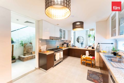 Townhouse sa Dubai, UAE 3 silid-tulugan, 276.3 sq.m. № 645762 - larawan 15