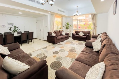 Vila u gradu Jumeirah Village Circle, Dubai, UAE 4 spavaće sobe, 169 m2 Br. 715233 - Slika 4