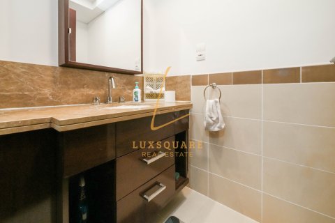 Apartment in Downtown Dubai (Downtown Burj Dubai), UAE 2 bedrooms, 203 sq.m. № 700450 - photo 19