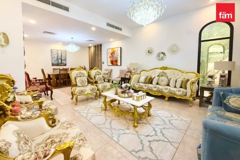Dubai、UAE にあるタウンハウスの賃貸物件 4ベッドルーム、388.7 m2、No757837 - 写真 3