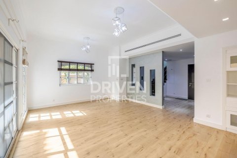 Vila v Dubai Sports City, SAE 3 ložnice, 270 m² Č.: 602200 - fotografie 3