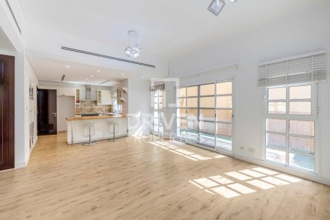 Vila v Dubai Sports City, SAE 3 ložnice, 270 m² Č.: 602200 - fotografie 1