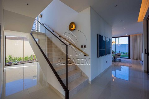 Willa na sprzedaż w Saadiyat Island, Abu Dhabi, ZEA 4 sypialnie, 465 mkw., nr 615631 - zdjęcie 14