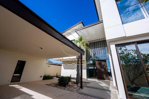 Willa na sprzedaż w Saadiyat Island, Abu Dhabi, ZEA 4 sypialnie, 465 mkw., nr 615631 - zdjęcie 2