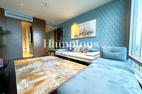 Lägenhet uthyres i Burj Khalifa, Dubai, UAE 1 sovrum, 76.73787800 kvm Nr. 651332 - fotografi 16