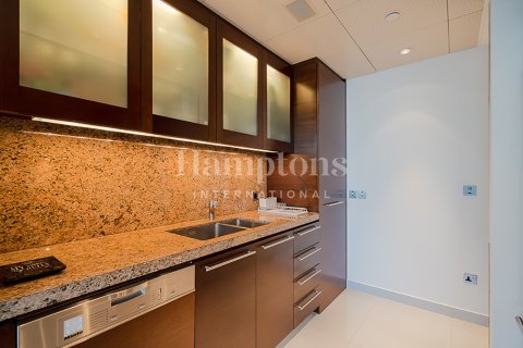 Lägenhet uthyres i Burj Khalifa, Dubai, UAE 1 sovrum, 76.73787800 kvm Nr. 651332 - fotografi 1