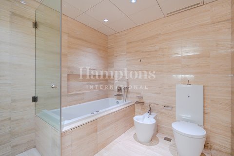 Lägenhet uthyres i Burj Khalifa, Dubai, UAE 1 sovrum, 76.73787800 kvm Nr. 651332 - fotografi 7