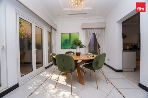 Vila v Palm Jumeirah, Dubai, SAE 4 spálne, 380.9 m2 č. 757828 - Fotografia 9