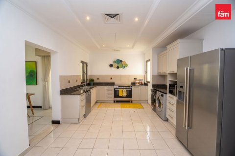 Vila v Palm Jumeirah, Dubai, SAE 4 spálne, 380.9 m2 č. 757828 - Fotografia 10