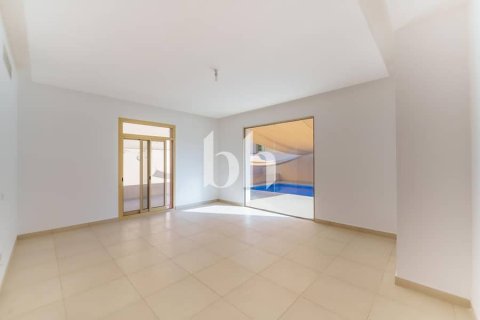 Villa zum Verkauf in Khalifa City, Abu Dhabi, VAE 5 Schlafzimmer, 566 m2 Nr. 645221 - Foto 4
