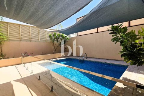 Villa zum Verkauf in Khalifa City, Abu Dhabi, VAE 5 Schlafzimmer, 566 m2 Nr. 645221 - Foto 18