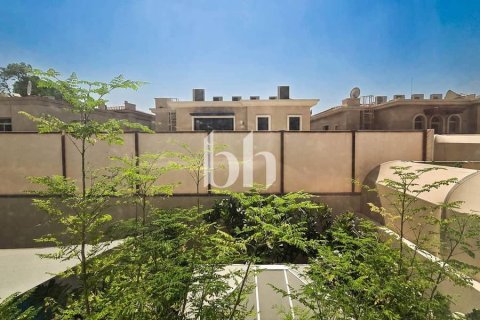 Villa zum Verkauf in Khalifa City, Abu Dhabi, VAE 5 Schlafzimmer, 566 m2 Nr. 645221 - Foto 23