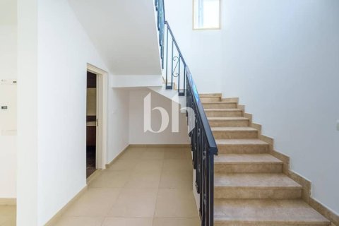Villa zum Verkauf in Khalifa City, Abu Dhabi, VAE 5 Schlafzimmer, 566 m2 Nr. 645221 - Foto 9