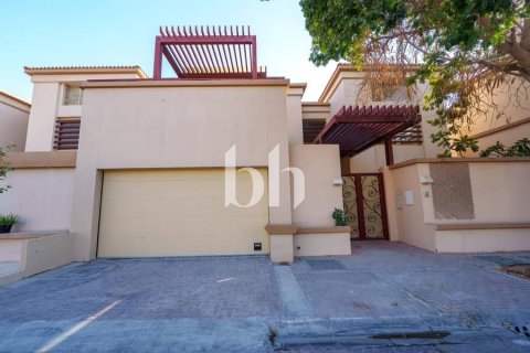 Villa zum Verkauf in Khalifa City, Abu Dhabi, VAE 5 Schlafzimmer, 566 m2 Nr. 645221 - Foto 24