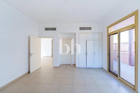 Villa zum Verkauf in Khalifa City, Abu Dhabi, VAE 5 Schlafzimmer, 566 m2 Nr. 645221 - Foto 12
