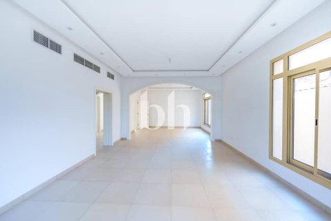 Villa zum Verkauf in Khalifa City, Abu Dhabi, VAE 5 Schlafzimmer, 566 m2 Nr. 645221 - Foto 3