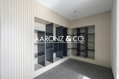 Dubai Marina, UAE의 임대용 사무실 344제곱미터 번호 692827 - 사진 11