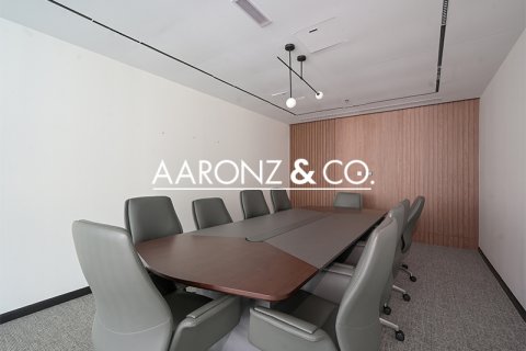 Dubai Marina, UAE의 임대용 사무실 344제곱미터 번호 692827 - 사진 7