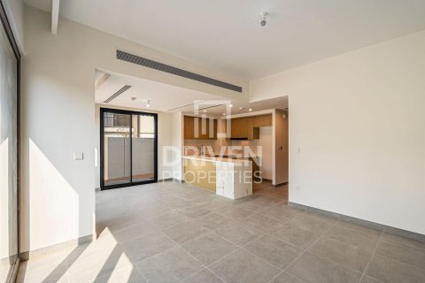 Dubai Land, Dubai, संयुक्त अरब अमीरात में टाउनहाउस, 4 बेडरूम, 216 वर्ग मीटर, संख्या 653386 - फ़ोटो 4