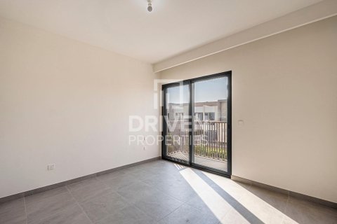 Rumah bandar di Dubai Land, Dubai, UAE 4 bilik tidur, 216 meter persegi № 653386 - foto 6