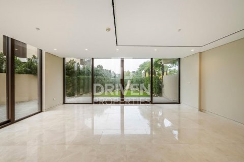 Müüa villa asukohaga Jumeirah, Dubai, AÜE: 4 magamistoaga, 434 m² Nr 601844 - pilt 4