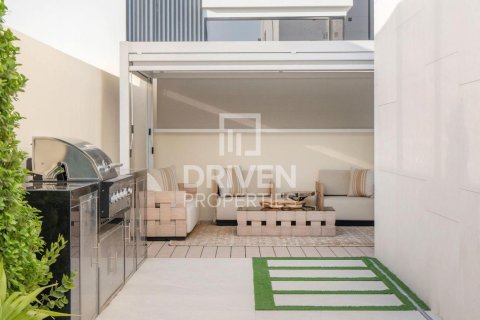 Vila di Jumeirah, Dubai, UEA 5 kamar tidur, 585.29 m2 nomor 746319 - foto 20