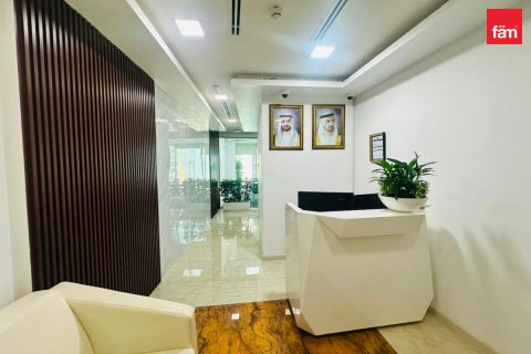 Zyrë në Dubai, Emiratet e Bashkuara Arabe 162.4 m2. № 765780