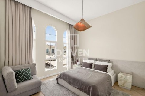 Таунхаус Motor City, Дубай, БАӘ-да 5 жатын бөлмелер, 449.56 м² № 762493 - фото 18