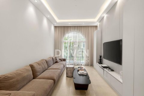 Таунхаус Motor City, Дубай, БАӘ-да 5 жатын бөлмелер, 449.56 м² № 762493 - фото 16