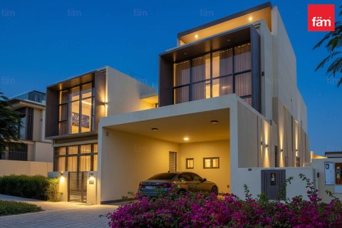Villa til salg i Dubai Hills Estate, Dubai, UAE 4 soveværelser, 691.1 kvm № 678394 - foto 1
