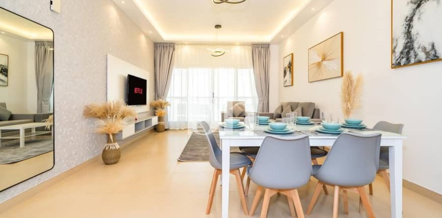 Квартира в Dubai Sports City, Дубай, ОАЭ 2 спальни, 130м2 № 645387
