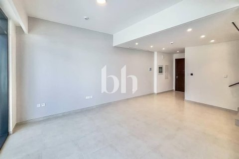 Városi lakóépület itt: Arabian Ranches 3, Dubai, EAE, 3 hálószoba, 129 m², azonosító: 645385 - fénykép 2