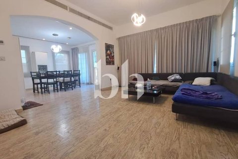 Villa in affitto a Jumeirah Village Triangle, Dubai, EAU 2 camere da letto, 260 mq. № 645388 - foto 5