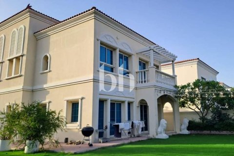 Villa in affitto a Jumeirah Village Triangle, Dubai, EAU 2 camere da letto, 260 mq. № 645388 - foto 1