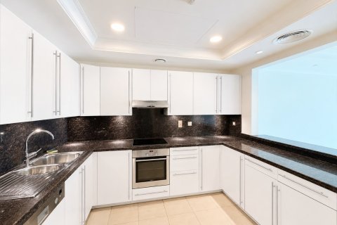 Διαμέρισμα σε Palm Jumeirah, Dubai, ΗΑΕ 1 υπνοδωμάτιο, 122 τ.μ. Αρ. 723362 - φωτογραφία 2