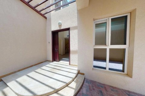 Vila u gradu Dubai Silicon Oasis, UAE 4 spavaće sobe, 349.97 m2 Br. 754450 - Slika 14
