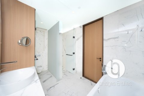 Apartmen di Dubai, UAE 2 bilik tidur, 150 meter persegi № 697468 - foto 16