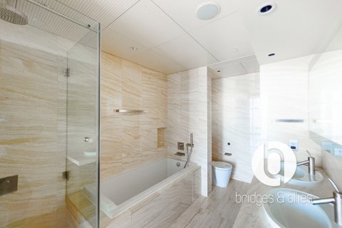 Appartement te koop in Downtown Dubai (Downtown Burj Dubai), Dubai, VAE 2 slaapkamers, 179 vr.m., nr 697463 - foto 17