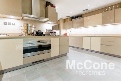 Vilë në Mohammed Bin Rashid City, Dubai, Emiratet e Bashkuara Arabe 5 dhoma gjumi, 745.83 m2. № 587440 - Foto 3
