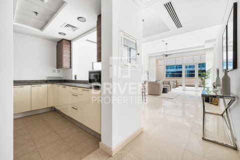 Apartmán v Business Bay, Dubai, SAE 1 spálňa, 144.56 m2 č. 765119 - Fotografia 11
