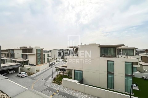 Townhouse in Nadd Al Sheba, Dubai, UAE 3 bedrooms, 351.08 sq.m. № 755738 - photo 18