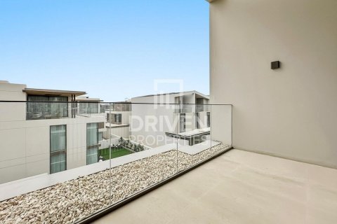 Townhouse in Nadd Al Sheba, Dubai, UAE 3 bedrooms, 351.08 sq.m. № 755738 - photo 21