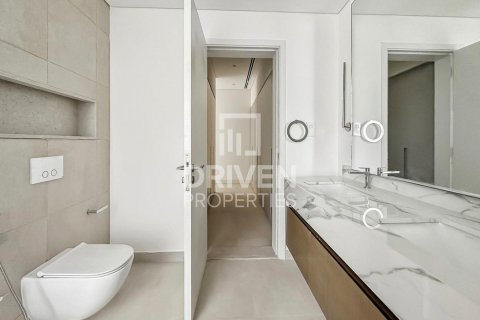 Townhouse in Nadd Al Sheba, Dubai, UAE 3 bedrooms, 351.08 sq.m. № 755738 - photo 14
