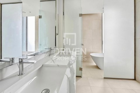 Townhouse in Nadd Al Sheba, Dubai, UAE 3 bedrooms, 351.08 sq.m. № 755738 - photo 16